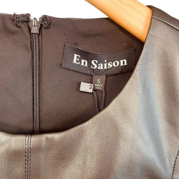 En Saison Layne Faux Leather Sleeveless Peplum Top - Picture 5 of 11